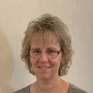 Meet your Posher, Becky